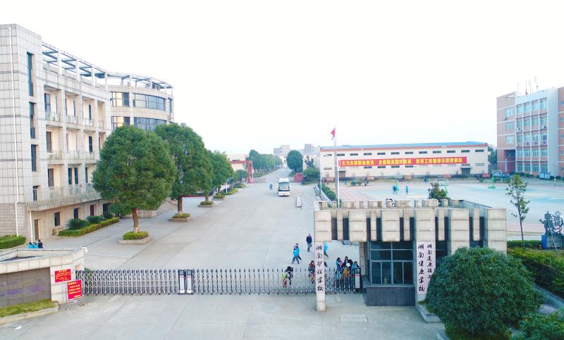 3643000720_1.jpg